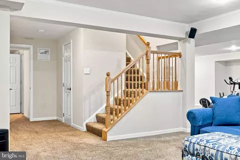 Entry Way - 43312 Wayside Cir, Ashburn, VA 20147 photo 15 of 16