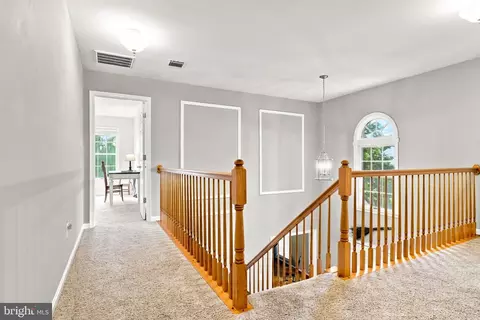 Entry Way - 43312 Wayside Cir, Ashburn, VA 20147 photo 12 of 16