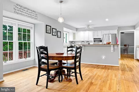 Dining - 43312 Wayside Cir, Ashburn, VA 20147 photo 1 of 2