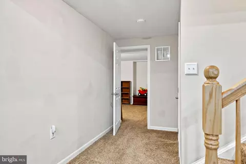Entry Way - 43312 Wayside Cir, Ashburn, VA 20147 photo 16 of 16