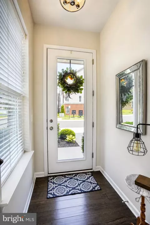 42947 Running Creek Sq, Leesburg, VA 20175