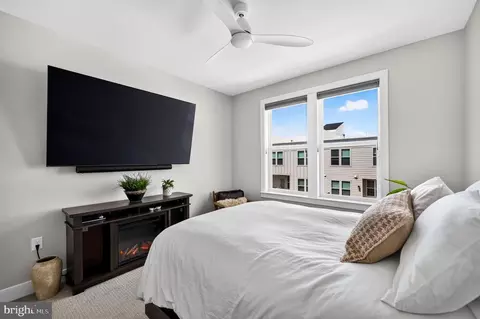 Bedroom - Undisclosed, Ashburn, VA 20147 photo 6 of 10