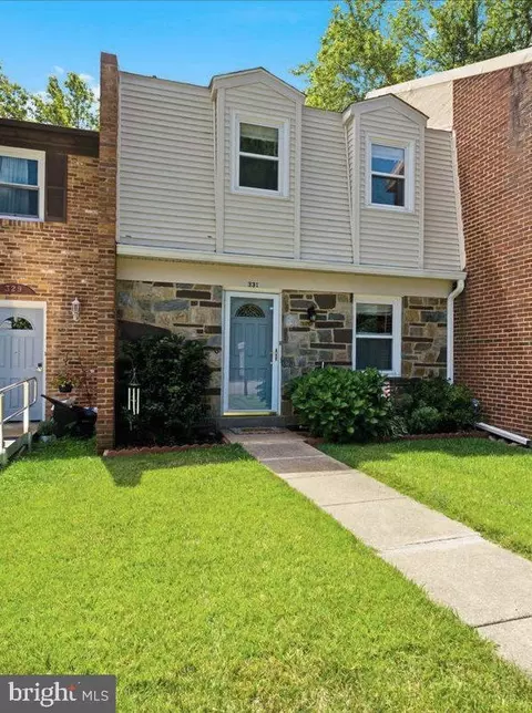 331 Rock Spring Dr SW, Leesburg, VA 20175