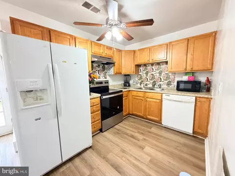 Kitchen - 115 E Concord Ct, Sterling, VA 20164 photo 2 of 3