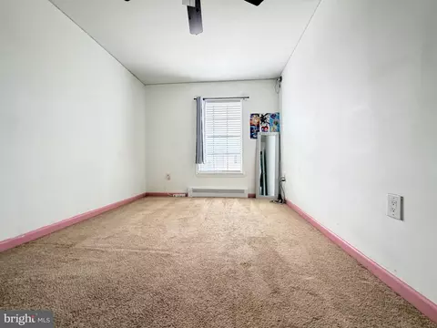 Bedroom - 115 E Concord Ct, Sterling, VA 20164 photo 2 of 3
