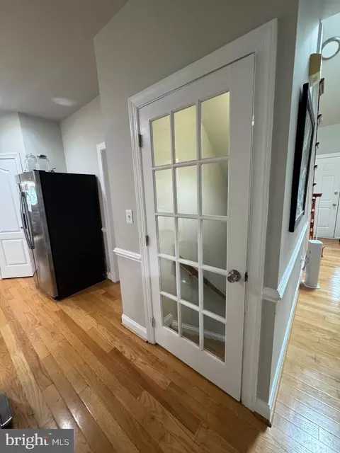 Entry Way - 20153 Valhalla Sq, Ashburn, VA 20147 photo 3 of 14