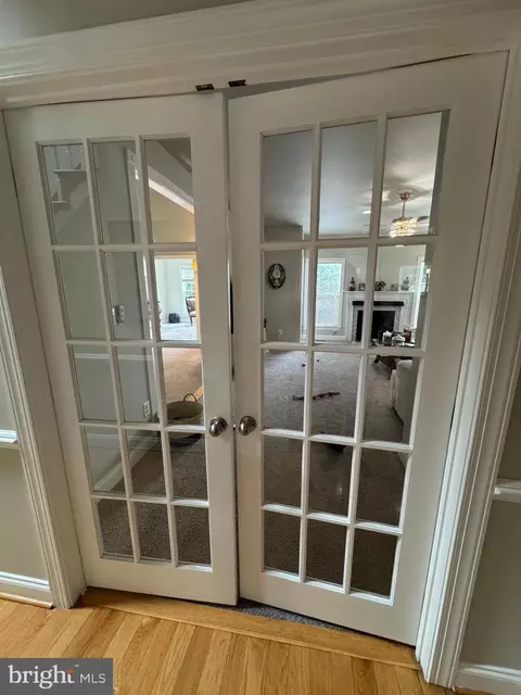 Entry Way - 20153 Valhalla Sq, Ashburn, VA 20147 photo 6 of 14