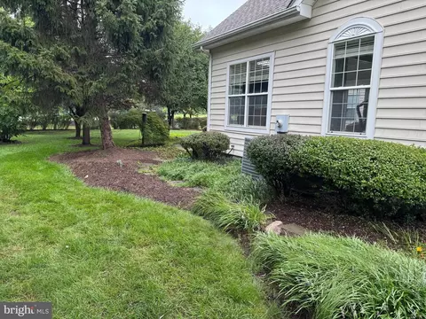 Exterior - 20153 Valhalla Sq, Ashburn, VA 20147 photo 5 of 9
