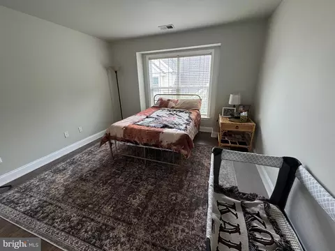 Bedroom - 20153 Valhalla Sq, Ashburn, VA 20147 photo 3 of 8