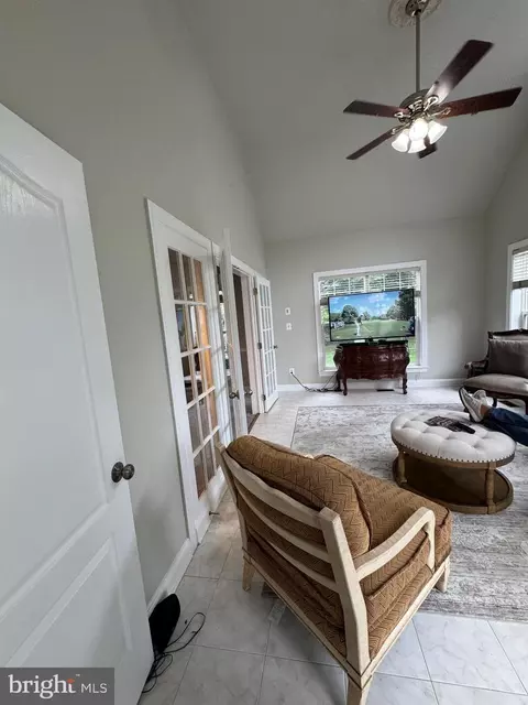Entry Way - 20153 Valhalla Sq, Ashburn, VA 20147 photo 5 of 14