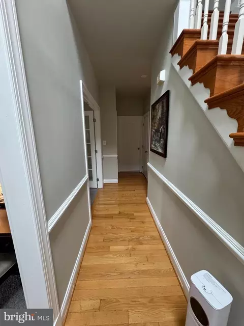 Entry Way - 20153 Valhalla Sq, Ashburn, VA 20147 photo 2 of 14