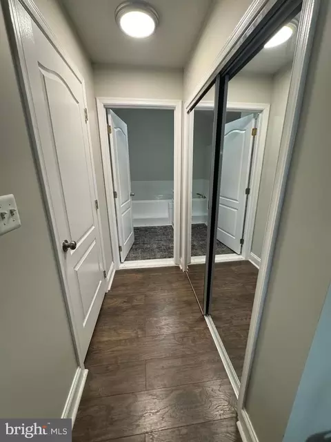 Entry Way - 20153 Valhalla Sq, Ashburn, VA 20147 photo 10 of 14