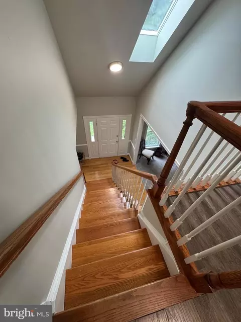 Entry Way - 20153 Valhalla Sq, Ashburn, VA 20147 photo 13 of 14