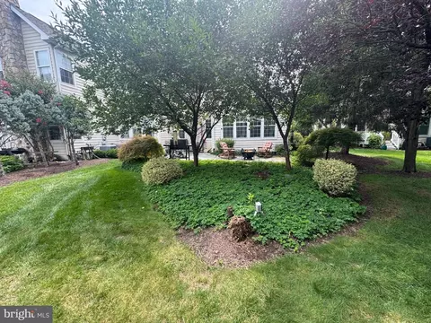 Exterior - 20153 Valhalla Sq, Ashburn, VA 20147 photo 6 of 9
