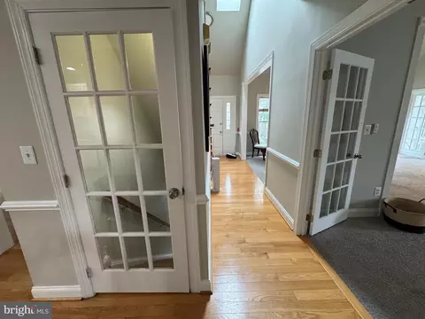 Entry Way - 20153 Valhalla Sq, Ashburn, VA 20147 photo 4 of 14