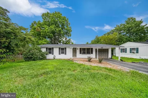 310 S 26th St, Purcellville, VA 20132