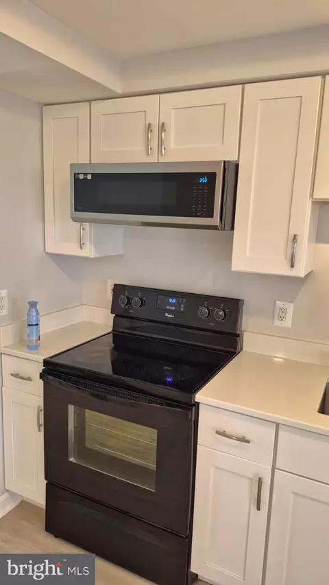 Kitchen - 3 Monarch Dr, Sterling, VA 20164 photo 3 of 5