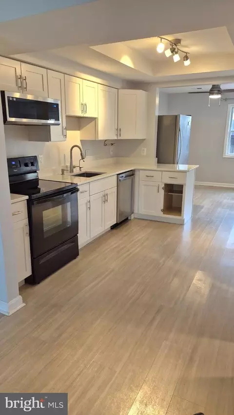 Kitchen - 3 Monarch Dr, Sterling, VA 20164 photo 4 of 5
