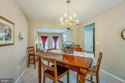 Dining - 44226 Mohave Dr, Ashburn, VA 20147 photo 2 of 2