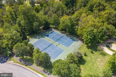 View/Area - 21614 Goodwin Ct, Ashburn, VA 20148 photo 9 of 18