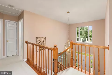 Entry Way - 21614 Goodwin Ct, Ashburn, VA 20148 photo 3 of 3