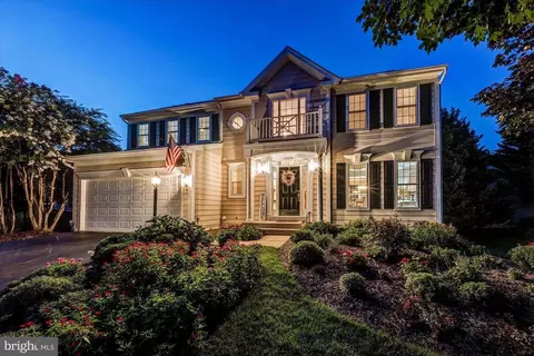 Exterior - 21614 Goodwin Ct, Ashburn, VA 20148 photo 9 of 23
