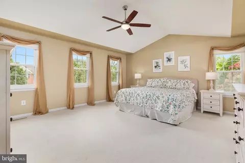 Bedroom - 21614 Goodwin Ct, Ashburn, VA 20148 photo 1 of 5