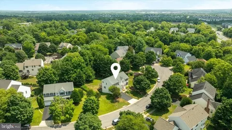 View/Area - 21614 Goodwin Ct, Ashburn, VA 20148 photo 3 of 18
