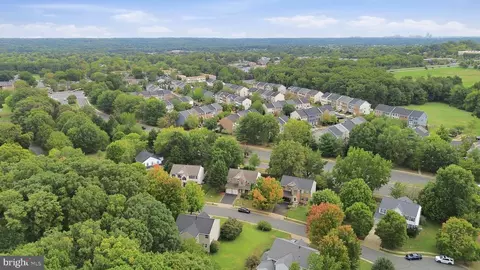 View/Area - 46495 Primula Ct, Sterling, VA 20165 photo 2 of 6