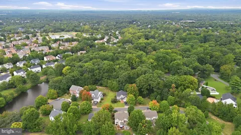 View/Area - 46495 Primula Ct, Sterling, VA 20165 photo 3 of 6