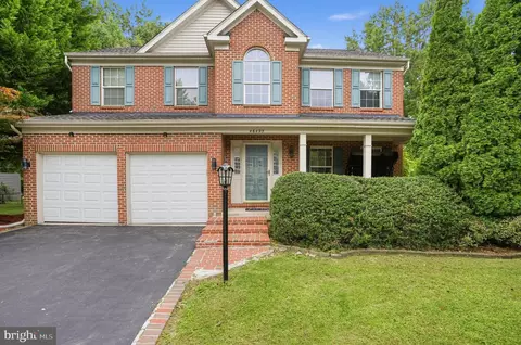 Exterior - 46495 Primula Ct, Sterling, VA 20165 photo 2 of 12