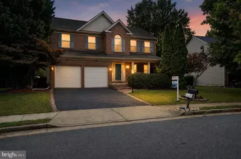 Exterior - 46495 Primula Ct, Sterling, VA 20165 photo 3 of 12