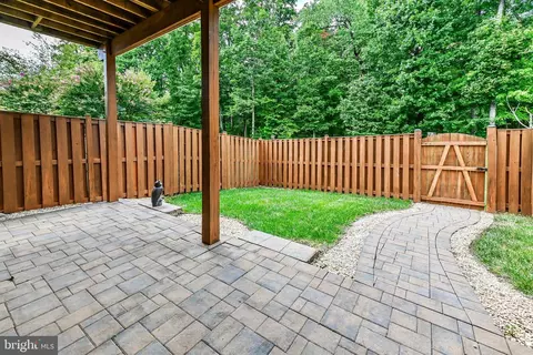 Exterior - 23253 Tradewind Dr, Ashburn, VA 20148 photo 9 of 14