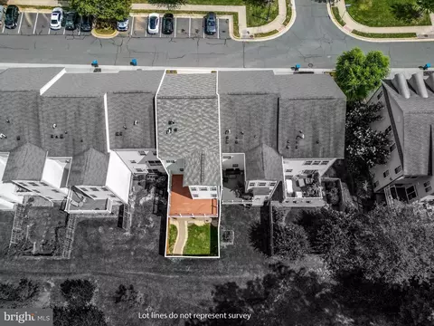 View/Area - 23253 Tradewind Dr, Ashburn, VA 20148 photo 1 of 4