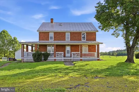 43086 Lucketts Rd, Leesburg, VA 20176