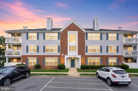 645 Constellation Sq SE #H, Leesburg, VA 20175