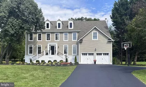 17572 Tranquility Rd, Purcellville, VA 20132
