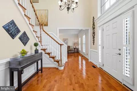 Entry Way - 47557 Compton Cir, Sterling, VA 20165 photo 2 of 4