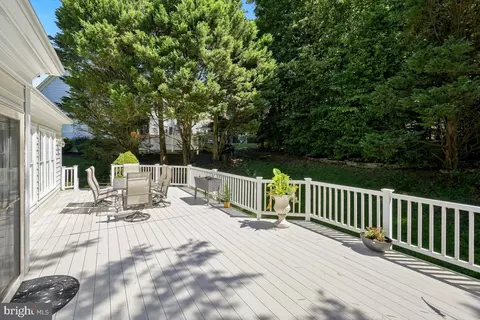 Exterior - 47557 Compton Cir, Sterling, VA 20165 photo 2 of 9