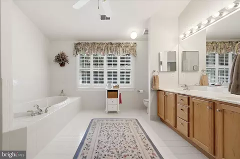 Bath - 45539 Lakeside Dr, Sterling, VA 20165 photo 1 of 3