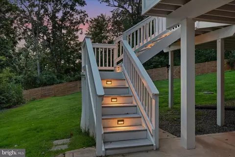 Exterior - 45539 Lakeside Dr, Sterling, VA 20165 photo 9 of 12