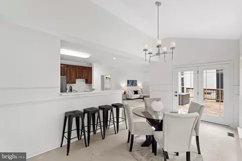Dining - 43412 Sperrin Ct, Ashburn, VA 20147 photo 8 of 9