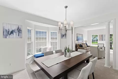 Dining - 43412 Sperrin Ct, Ashburn, VA 20147 photo 5 of 9