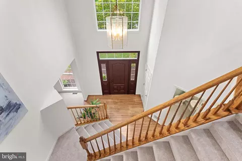 Entry Way - 43412 Sperrin Ct, Ashburn, VA 20147 photo 7 of 9