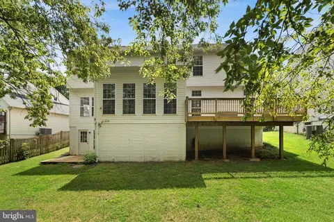 Exterior - 43412 Sperrin Ct, Ashburn, VA 20147 photo 11 of 14