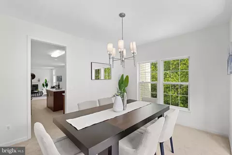 Dining - 43412 Sperrin Ct, Ashburn, VA 20147 photo 3 of 9