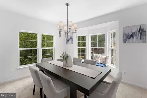 Dining - 43412 Sperrin Ct, Ashburn, VA 20147 photo 2 of 9