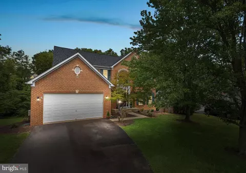 Exterior - 43412 Sperrin Ct, Ashburn, VA 20147 photo 2 of 14