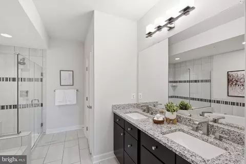 Bath - 43451 Charitable St, Ashburn, VA 20148 photo 1 of 3