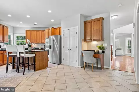 Kitchen - 43280 John Danforth Ct, Ashburn, VA 20147 photo 1 of 6